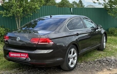 Volkswagen Passat B8 рестайлинг, 2017 год, 1 850 000 рублей, 2 фотография