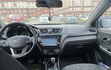 KIA Rio III рестайлинг, 2011 год, 500 000 рублей, 3 фотография