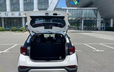 Toyota Yaris, 2022 год, 1 395 000 рублей, 7 фотография