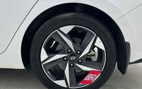 Hyundai Elantra, 2023 год, 1 515 000 рублей, 18 фотография