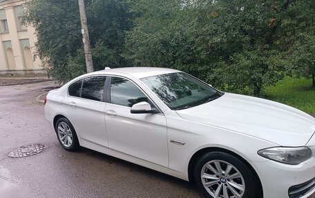 BMW 5 серия, 2015 год, 1 950 000 рублей, 6 фотография