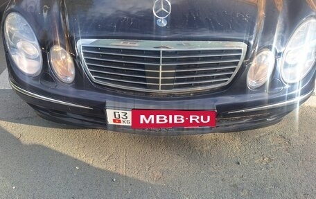 Mercedes-Benz E-Класс, 2004 год, 650 000 рублей, 3 фотография