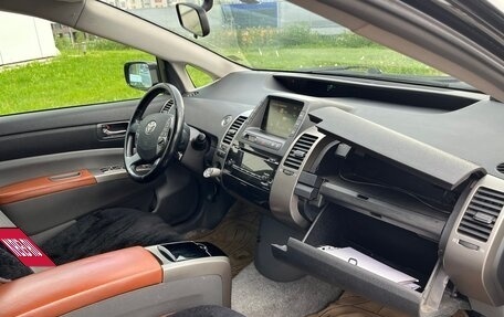 Toyota Prius, 2008 год, 750 000 рублей, 3 фотография