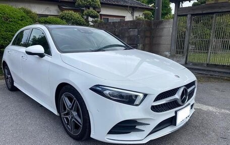 Mercedes-Benz A-Класс, 2022 год, 1 514 000 рублей, 1 фотография