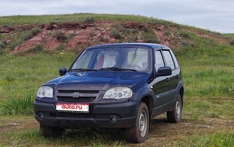 Chevrolet Niva I рестайлинг, 2015 год, 610 000 рублей, 1 фотография