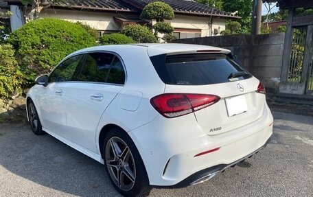Mercedes-Benz A-Класс, 2022 год, 1 514 000 рублей, 4 фотография