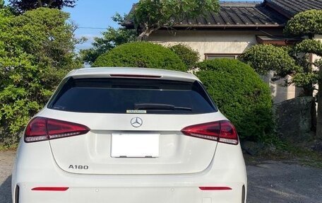 Mercedes-Benz A-Класс, 2022 год, 1 514 000 рублей, 5 фотография
