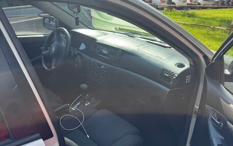 Toyota Corolla, 2005 год, 390 000 рублей, 14 фотография