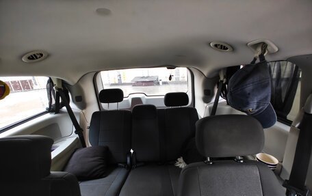 Dodge Caravan V, 2007 год, 550 000 рублей, 21 фотография