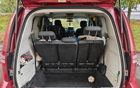 Dodge Caravan V, 2007 год, 550 000 рублей, 17 фотография