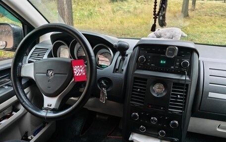 Dodge Caravan V, 2007 год, 550 000 рублей, 18 фотография