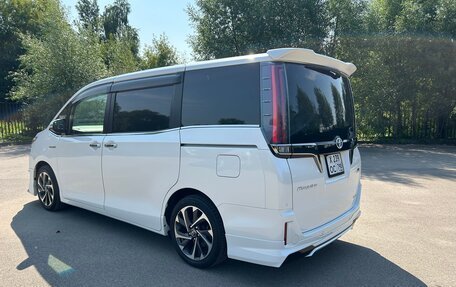 Toyota Esquire I, 2019 год, 2 675 000 рублей, 5 фотография