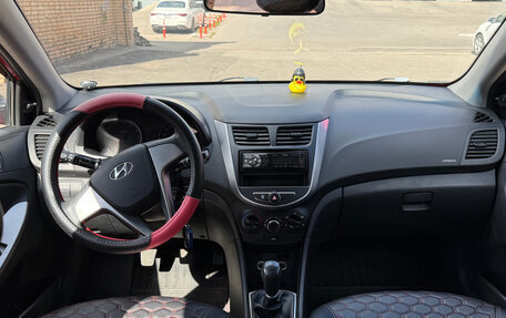 Hyundai Solaris II рестайлинг, 2016 год, 950 000 рублей, 10 фотография