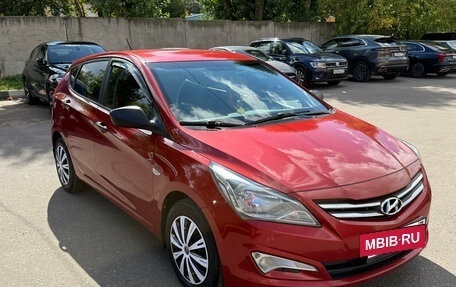 Hyundai Solaris II рестайлинг, 2016 год, 950 000 рублей, 5 фотография