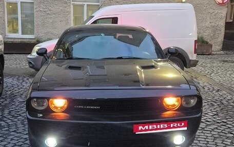 Dodge Challenger III рестайлинг 2, 2013 год, 2 450 000 рублей, 3 фотография
