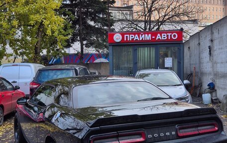 Dodge Challenger III рестайлинг 2, 2013 год, 2 450 000 рублей, 11 фотография