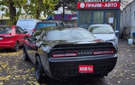 Dodge Challenger III рестайлинг 2, 2013 год, 2 450 000 рублей, 9 фотография