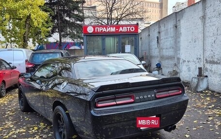 Dodge Challenger III рестайлинг 2, 2013 год, 2 450 000 рублей, 10 фотография