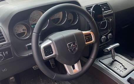 Dodge Challenger III рестайлинг 2, 2013 год, 2 450 000 рублей, 18 фотография