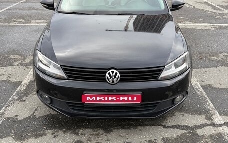 Volkswagen Jetta VI, 2012 год, 850 000 рублей, 2 фотография