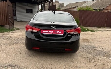 Hyundai Elantra V, 2011 год, 960 000 рублей, 2 фотография