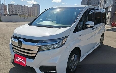 Honda Stepwgn IV, 2019 год, 2 800 000 рублей, 3 фотография