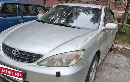 Toyota Camry V40, 2003 год, 550 000 рублей, 2 фотография
