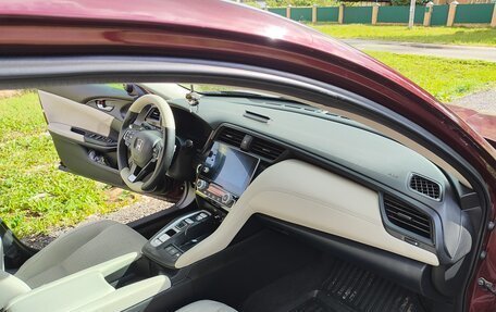 Honda Insight III, 2019 год, 1 900 000 рублей, 19 фотография