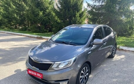 KIA Rio III рестайлинг, 2016 год, 1 000 030 рублей, 2 фотография