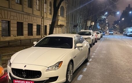 Maserati Quattroporte VI, 2013 год, 2 300 000 рублей, 4 фотография