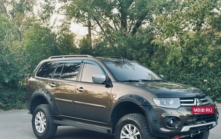 Mitsubishi Pajero Sport II рестайлинг, 2014 год, 1 450 000 рублей, 4 фотография