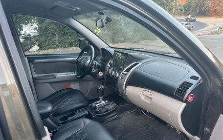 Mitsubishi Pajero Sport II рестайлинг, 2014 год, 1 450 000 рублей, 17 фотография