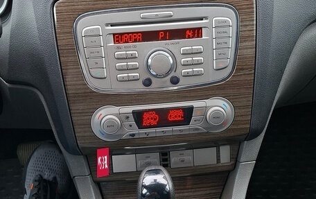 Ford Focus II рестайлинг, 2008 год, 230 000 рублей, 20 фотография