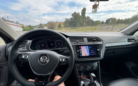 Volkswagen Tiguan II, 2017 год, 2 251 000 рублей, 13 фотография