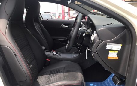 Mercedes-Benz GLA, 2016 год, 1 119 000 рублей, 10 фотография