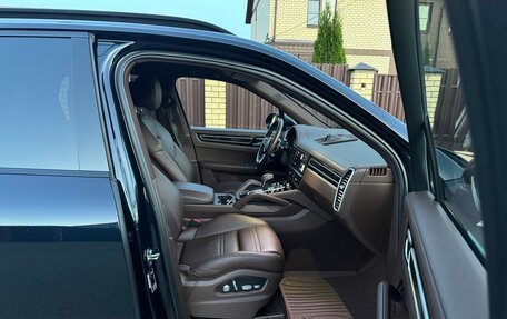 Porsche Cayenne III, 2018 год, 6 450 000 рублей, 17 фотография