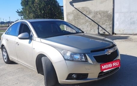 Chevrolet Cruze II, 2010 год, 560 000 рублей, 9 фотография
