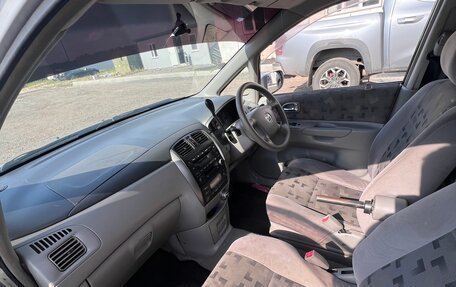 Mazda Premacy III, 2001 год, 150 000 рублей, 6 фотография