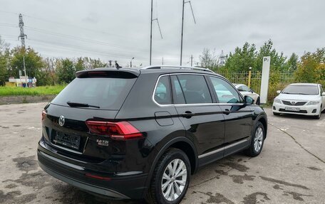 Volkswagen Tiguan II, 2017 год, 1 999 000 рублей, 2 фотография