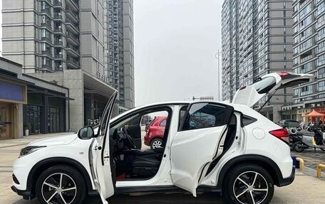 Honda Vezel, 2022 год, 1 569 000 рублей, 13 фотография