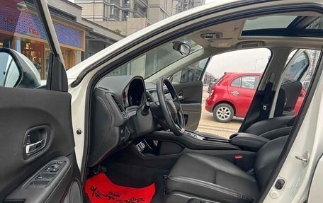 Honda Vezel, 2022 год, 1 569 000 рублей, 12 фотография