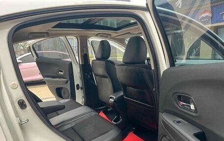 Honda Vezel, 2022 год, 1 569 000 рублей, 16 фотография
