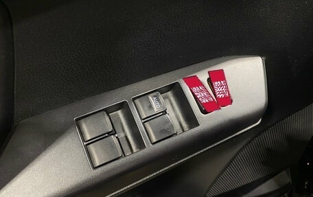 Toyota RAV4, 2018 год, 2 170 000 рублей, 12 фотография