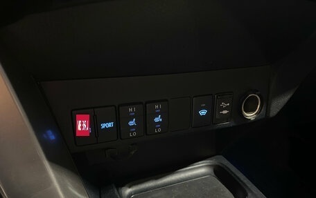Toyota RAV4, 2018 год, 2 170 000 рублей, 18 фотография