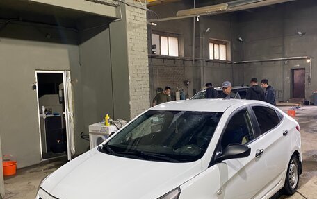 Hyundai Solaris II рестайлинг, 2016 год, 680 000 рублей, 8 фотография