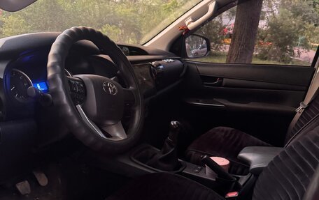 Toyota Hilux VIII, 2015 год, 3 150 000 рублей, 5 фотография