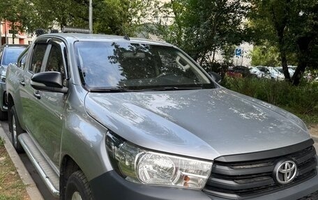 Toyota Hilux VIII, 2015 год, 3 150 000 рублей, 2 фотография