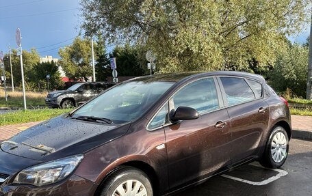 Opel Astra J, 2014 год, 750 000 рублей, 1 фотография