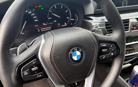 BMW 5 серия, 2019 год, 2 350 000 рублей, 13 фотография