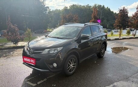 Toyota RAV4, 2015 год, 2 370 000 рублей, 2 фотография